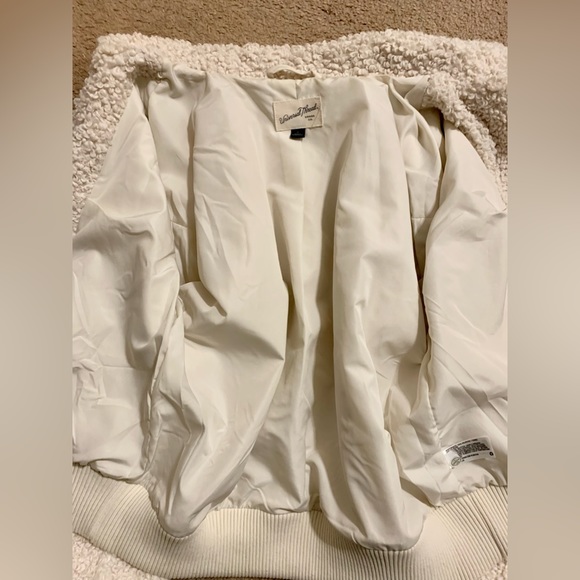 Universal Thread Faux Fur Bomber Jacket - Picture 6 of 6
